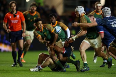 Sach Feinberg-Mngomezulu of South Africa A passes the ball to Henco van Wyk of South Africa A during the Friendly match Bristol Bears vs South Africa Select XV at Ashton Gate, Bristol, United Kingdom, 17th November 2022 clipart