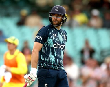 Dawid Malan of England exits the field during the Dettol Series 2nd ODI match Australia vs England at SCG, Sydney, Australia, 19th November 2022 clipart