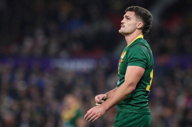Avustralyalı Nathan Cleary, 19 Kasım 2022 'de Old Trafford, Manchester, Birleşik Krallık' ta oynanan 2021 Dünya Rugby Ligi Finali 'nde dönüşümü geniş bir yelpazede seyrediyor.