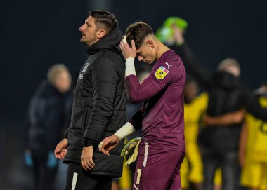Plymouth Argyle kalecisi Michael Cooper (1), Burton Albion 'un 7. dakikada attığı golle Pirelli Stadyumu' nda oynanan Sky Bet 1 karşılaşmasında Burton Albion-Plymouth Argyle maçında 2-2 'lik skorla gol atması üzerine üzgün görünüyor.