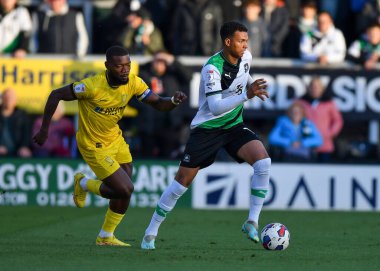 Plymouth Argyle forvet Morgan Whittaker (19) 19 Kasım 2022 tarihinde İngiltere 'nin Trent kentindeki Pirelli Stadyumu' nda oynanan Sky Bet 1 karşılaşmasında Burton Albion ile Plymouth Argyle karşı karşıya geldi.