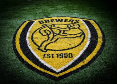 19 Kasım 2022 'de İngiltere' nin Trent kentindeki Pirelli Stadyumu 'nda oynanan Gökyüzü İddia Ligi 1 karşılaşmasında Pirelli Stadyumu' nun genel görünümü Burton Albion ile Plymouth Argyle karşı karşıya.