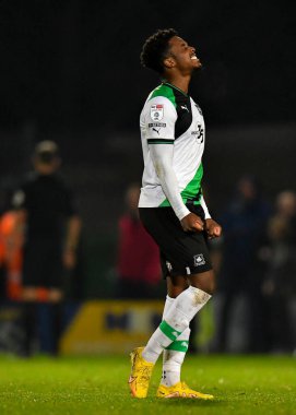 Plymouth Argyle forveti Niall Ennis (11), Burton Albion 'un 7. dakikada attığı golle, Burton Albion' un Pirelli Stadyumu 'nda Plymouth Argyle' a karşı oynadığı Sky Bet 1 maçında 2-2 'lik skorla gol atması üzerine üzgün görünüyor.