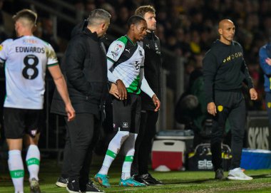 Plymouth Argyle kanadı Mickel Miller (14), 19 Kasım 2022 'de İngiltere' nin başkenti Trent 'te oynanan Sky Bet 1 karşılaşmasında sakatlanan Burton Albion ile Plymouth Argyle maçında ilk kez yerini aldı.