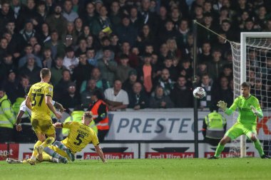 Plymouth Argyle 'dan 17 numaralı Bali Mumba, 19 Kasım 2022' de İngiltere 'nin başkenti Trent' te oynanan Sky Bet 1 karşılaşmasında Burton Albion 'a karşı Plymouth Argyle maçında 1-2' lik skorla gol attı.