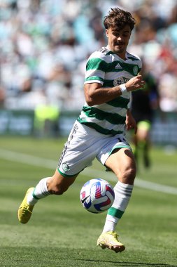 Celtic FC 'den Jota, 20 Kasım 2022' de Sidney, Avustralya 'daki Accor Stadyumu' nda oynanan Celtic-Everton maçında top sürüyor.
