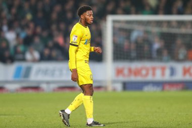 Burton Albion 'dan Bobby Kamwa # 39, Sky Bet League 1 maçı sırasında Burton Albion ile Plymouth Argyle arasında Pirelli Stadyumu' nda oynanan karşılaşma.