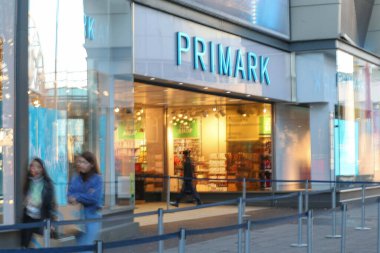 Birmingham 'daki Kara Cuma Alışverişçileri Birmingham Şehir Merkezi, Brimingham, Birleşik Krallık, 25 Kasım 2022