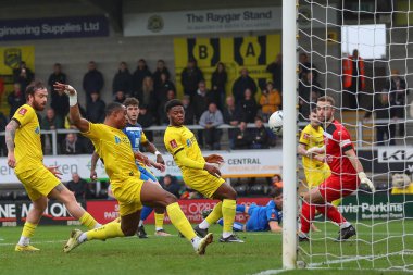 Burton Albion 'dan Victor Adeboyejo 1-0' lık skorla gol atıyor ama 27 Kasım 2022 tarihinde İngiltere 'nin başkenti Pirelli Stadyumu' nda oynanan Emirates FA Cup 2. Raundunda Burton Albion 'a karşı Chippenham Town maçında ofsaytta hükmedildi.