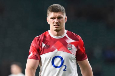 İngiltere 'den Owen Farrell, 26 Kasım 2022' de Twickenham Stadyumu 'nda oynanan Uluslararası Sonbahar karşılaşması öncesi ısınma maçında İngiltere ile Güney Afrika karşılaşacak.