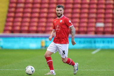 Barnsley 'den Tom Edwards # 3 Emirates FA Cup 2. Raundunda Barnsley, Crewe Alexandra' ya karşı Oakwell, Barnsley, Birleşik Krallık 'ta, 26 Kasım 2022