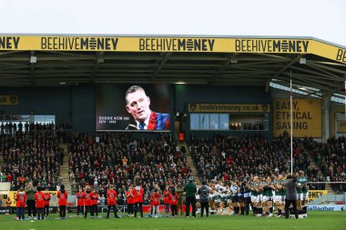 Takımlar ve izleyiciler, Doddie Weir 'ın Gallagher Premiership maçından önce Londra' ya karşı Leicester Tigers maçını 27 Kasım 2022 'de Mattioli Woods Welford Road, Leicester, Birleşik Krallık' ta kutluyor.