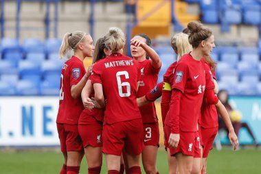 Liverpool Kadınları 'ndan 6. Jasmine Matthews, 27 Kasım 2022' de İngiltere 'nin Prenton Park kenhead kentinde oynanan Liverpool Kadınlar-Blackburn Rovers maçında 1-0 kazanma hedefini kutluyor.