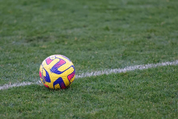 Faレディース コンチネンタル リーグ カップ中のWsl試合ボールは 2022年11月27日 イギリス バーケンヘッドのプレントン パークで開催されたリバプール ウィメン対ブラックバーン ローバー — ストック写真