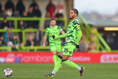 Forest Green Rovers 'dan Myles Peart-Harris 3 Aralık 202' de The New Lawn, Nailsworth, İngiltere 'de Forest Green Rovers - Cambridge United maçında pas attı.