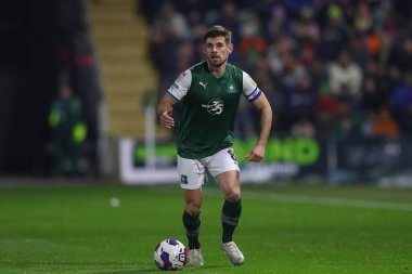 Joe Edwards # 8 Plymouth Argyle, Sky Bet Ligi 1 karşılaşmasında Plymouth Argyle 'a karşı Home Park, Plymouth, İngiltere, 2 Aralık 202