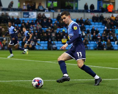 Wycombe Wanderers takımından Anis Mehmeti, Adams Park, High Wycombe, Birleşik Krallık 'ta Wycombe Wanderers ile oynanan 1.