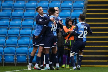 Wycombe Wanderers takımından Anis Mehmeti, 4 Aralık 202 'de Adams Park, High Wycombe, Birleşik Krallık' ta Wycombe Wanderers 'a karşı oynanan 1.