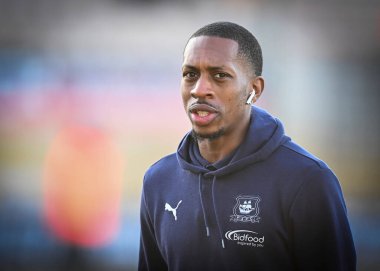 Plymouth Argyle kanadı Mickel Miller (14), 10 Aralık 2022 tarihinde Cambridge United - Plymouth Argyle maçında Cambridge, Cambridge Stadyumu 'nda karşı karşıya geldi.