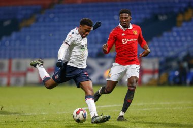 Bolton Wanderers 'ın 17 numaralı oyuncusu Bolton Stadyumu, Bolton Üniversitesi' nde oynanan Papa John 's Trophy maçında Bolton Wanderers - Manchester United U21 maçında gol atma şansı yakaladı.