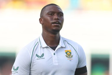 Güney Afrikalı Lungi Ngidi, NRMA Sigorta Test Serisi sırasında Avustralya 'ya karşı Güney Afrika' da The Gabba, Brisbane Cricket Ground, Brisbane, Avustralya, 17 Aralık 2022