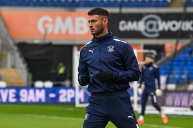 Blackpool 'dan Gary Madine 17 Aralık 2022' de Cardiff City Stadyumu 'nda oynanan Cardiff City-Blackpool maçı öncesinde oynanan maç öncesi ısınma maçında