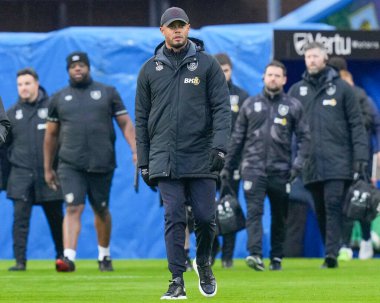 Burnley 'nin Burnley teknik direktörü Gökyüzü İddia Şampiyonası' ndan önce Burnley, Burnley 'e karşı Turf Moor, Burnley, İngiltere, 17 Aralık 2022