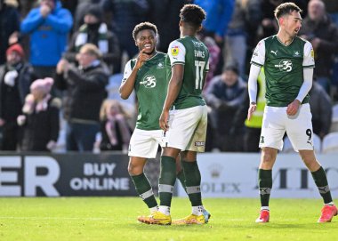 GoAL Plymouth Argyle forveti Niall Ennis (11), 17 Aralık 2022 'de İngiltere' nin Plymouth kenti Home Park 'ta oynanan Sky Bet 1 karşılaşmasında Plymouth Argyle' a karşı Morecambe maçında Plymouth Argyle (17 Aralık 2022) ile bir gol attı.