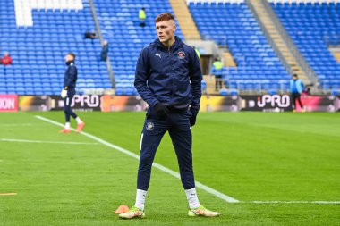 Blackpool 'dan Sonny Carey # 16 maç öncesi ısınma maçı öncesinde Cardiff City - Blackpool Cardiff City Stadyumu, İngiltere, 17 Aralık 2022