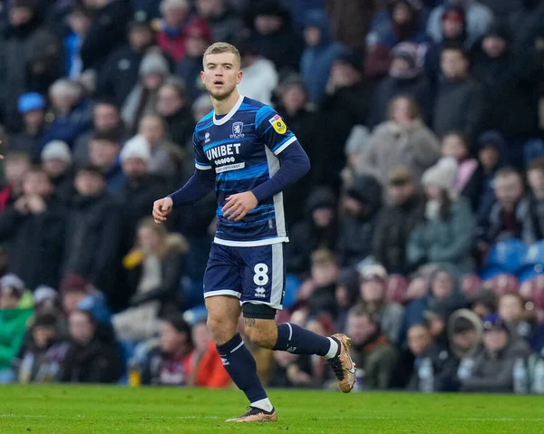 Middlesbrough 'dan Riley McGree # 8 Sky Bet Şampiyonası maçında Burnley, Middlesbrough' a karşı Turf Moor, Burnley, Birleşik Krallık, 17 Aralık 2022