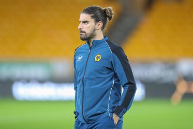 Wolverhampton Wanderers 'dan Rubn Neves 20 Aralık 2022' de Wolverhampton Gillingham 'a karşı oynanan Carabao Kupası 4. tur karşılaşmasından önce geldi.