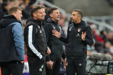 Bournemouth 'un antrenörü Gary O' Neil, 20 Aralık 202 'de St. James' s Park, Newcastle, İngiltere 'de oynanan Carabao Kupası 4. tur karşılaşmasında tepki gösterdi.