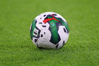 Maç topu Carabao Kupası 4. tur karşılaşması öncesinde Molineux, Wolverhampton, İngiltere 'de Wolverhampton' a karşı Gillingham maçında görüldü.