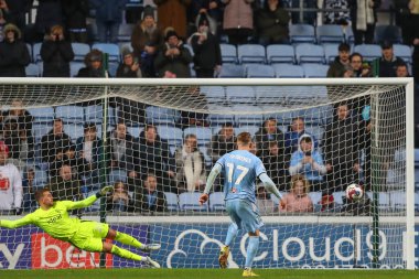 Coventry City 'den # 17 numaralı Viktor Gykeres, Coventry Building Society Arena, Coventry, İngiltere' de 21 Aralık 2022 'de Coventry City-West Bromwich Albion maçında 1-0 berabere kaldı.