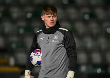 Zak Baker Papa John 's Trophy maçı sırasında ısınıyor Plymouth Argyle, Home Park, Plymouth, Birleşik Krallık' ta AFC Wimbledon 'a karşı, 21 Aralık 202