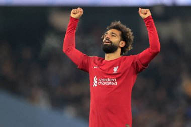 Liverpool 'dan Mohamed Salah # 11, 22 Aralık 202 tarihinde Etihad Stadyumu' nda oynanan dördüncü tur Carabao Kupası karşılaşmasında 2-2 'lik galibiyetini kutluyor.