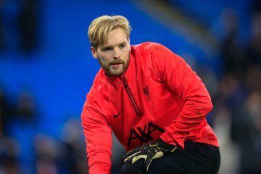 Liverpool 'dan Caoimhin Kelleher # 62. Carabao Kupası' nın dördüncü turu öncesinde Manchester City, Manchester Stadyumu 'nda Liverpool' a karşı 22 Aralık 202 'de oynanan karşılaşma öncesi ısınma sırasında