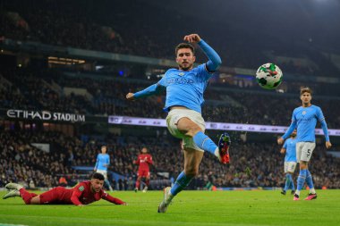 Manchester City # 14 numaralı Aymeric Laporte, 22 Aralık 202 tarihinde Etihad Stadyumu 'nda oynanan Carabao Kupası Dördüncü Raundda topu temizledi.