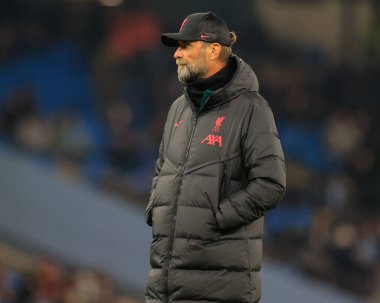 Liverpool teknik direktörü Jrgen Klopp, 22 Aralık 2022 tarihinde Etihad Stadyumu 'nda oynanan dördüncü tur Carabao Kupası karşılaşması öncesinde ısınma turunda Manchester City ile Liverpool karşılaşacak.