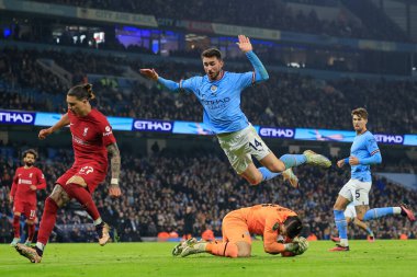 Manchester City 14 numaralı Aymeric Laporte, Manchester City 'nin 22 Aralık 202' de Etihad Stadyumu 'nda oynanan Carabao Kupası 4. Raundda Manchester City' nin Liverpool 'a karşı oynadığı maçta Manchester City' li Stefan Ortega 'nın üzerinden atladı.