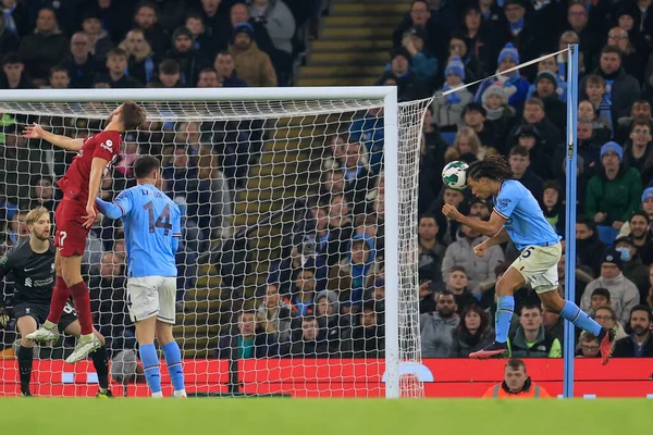 Manchester City 'den Nathan Ak # 6, 22 Aralık 2022 tarihinde Etihad Stadyumu' nda oynanan dördüncü tur Carabao Kupası karşılaşmasında 3-2 berabere kaldı.