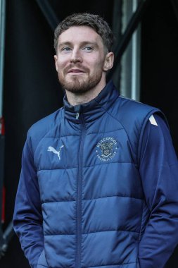 Blackpool 'dan James Husband # 3, MKM Stadyumu' na, 26 Aralık 202 'de Hull City - Blackpool maçında geldi.