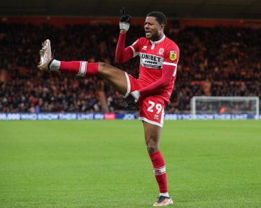 Middlesbrough 'lu Chuba Akpom 26 Aralık 202' de Middlesbrough, İngiltere 'deki Riverside Stadyumu' ndaki Middlesbrough vs Wigan Athletic maçında golünü kutluyor ve skoru 2-0 olarak belirledi.
