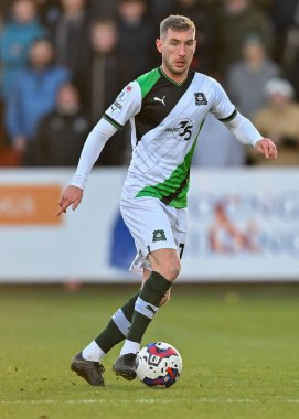 Plymouth Argyle orta saha oyuncusu Danny Mayor (10), Cheltenham Town - Plymouth Argyle maçında, The Jonny-Rocks Stadyumu, Cheltenham, Birleşik Krallık, 26 Aralık 202