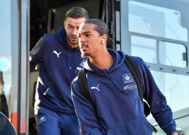 Plymouth Argyle defans oyuncusu Nigel Lonwijk (21), Cheltenham Town - Plymouth Argyle maçında 26 Aralık 202 'de Birleşik Krallık' taki Jonny-Rocks Stadyumu 'na geldi.