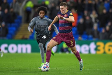 Cardiff City - Queens Park Rangers maçında Cardiff City - Cardiff City Stadyumu, Cardiff, Birleşik Krallık 'ta Cardiff City maçında Jaden Philogene-Bidace # 25 Cardiff City' nin baskısı altında