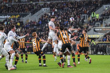 Blackpool 'dan Jake Beesley 26 Aralık 202' de MKM Stadyumu 'nda oynanan Hull City-Blackpool maçında kaleye doğru ilerliyor.