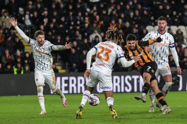 Hull City 'den Ozan Tufan 26 Aralık 202' de Hull City 'nin MKM Stadyumu' nda oynanan Blackpool maçında gol atarken görülüyor.