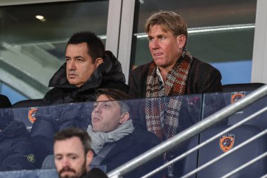 İş adamı Simon Jordan, Hull City sahibi Acun Ilcal ile birlikte Hull City - Blackpool maçında, MKM Stadyumu, Hull, Birleşik Krallık, 26 Aralık 2022