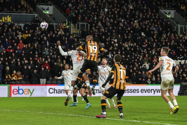Hull City 'den 19 numaralı yaralı Estupin 26 Aralık 2022' de MKM Stadyumu 'nda oynanan Sky Bet Şampiyonası maçında 1-1 berabere kaldı.